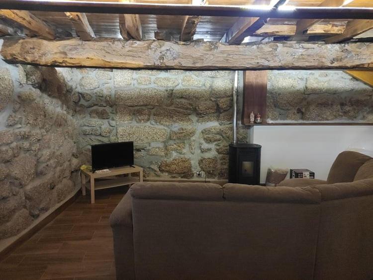 Casa Dos Conchos Sabugueiro Casa Com 4 Quartos * Sabugueiro (Guarda)